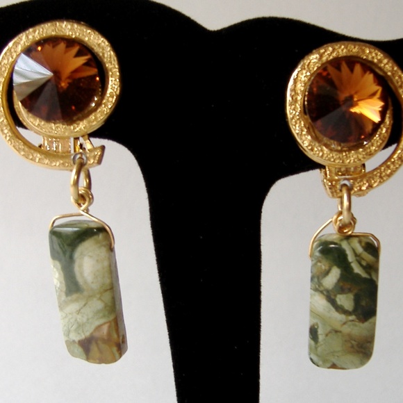 Chunky Amber Green Earrings Swarovski Crystal Gemstones Handmade Clip On New - Picture 7 of 7